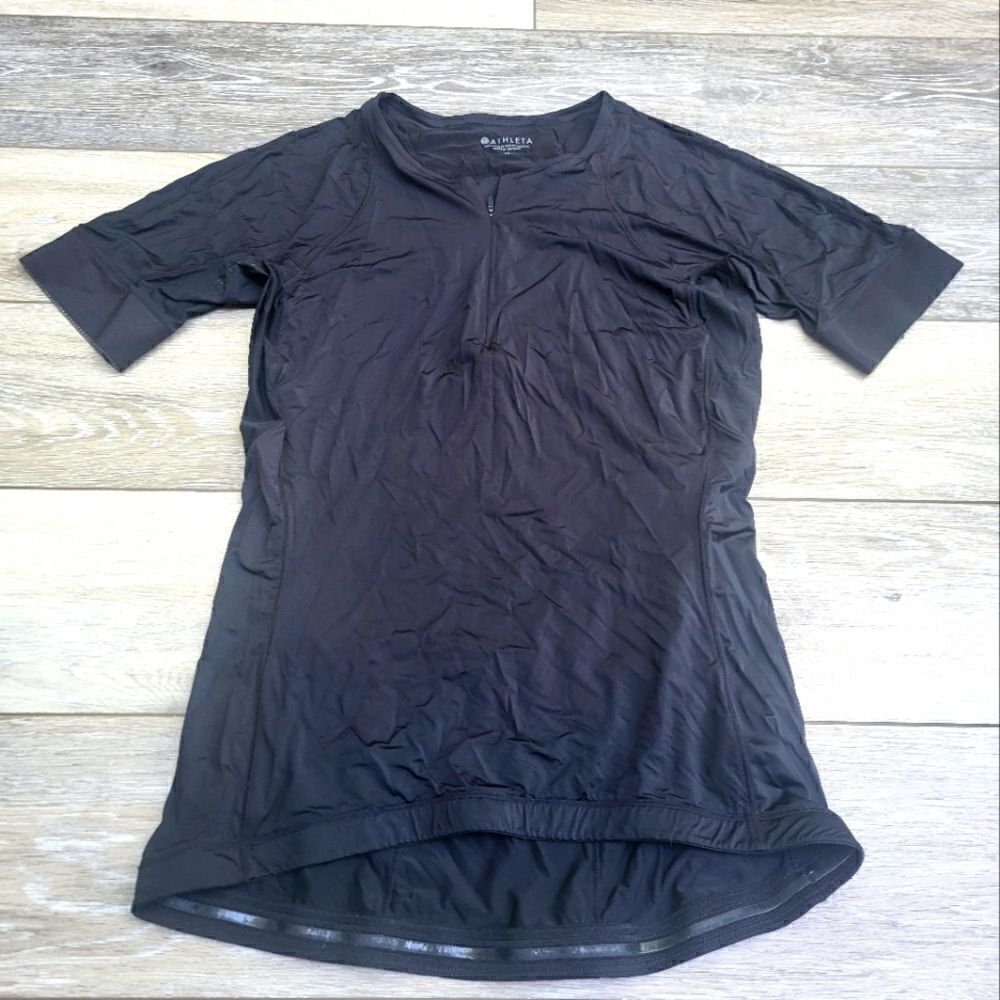 Athleta women's cycling shirt black 1/4 zip 3 back pockets size med